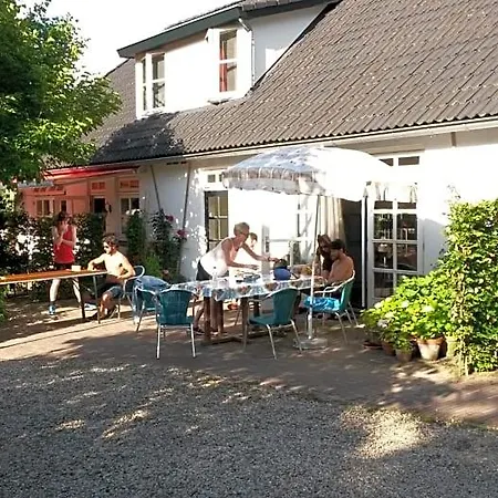 Stadsoase Bed and Breakfast 4*
