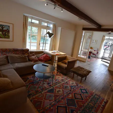 Stadsoase Bed & Breakfast 4*